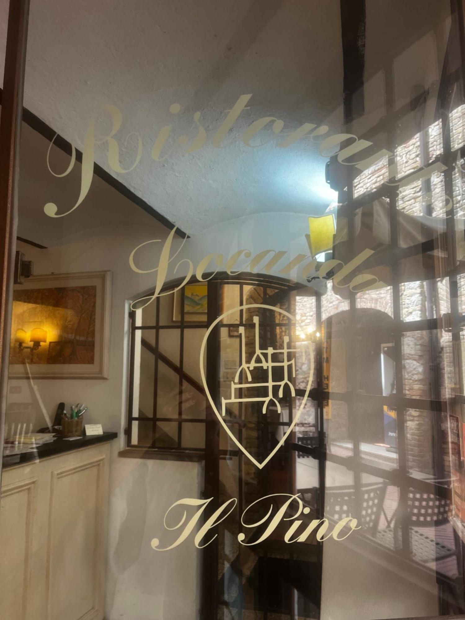 Locanda Il Pino Сан Джиминяно Екстериор снимка