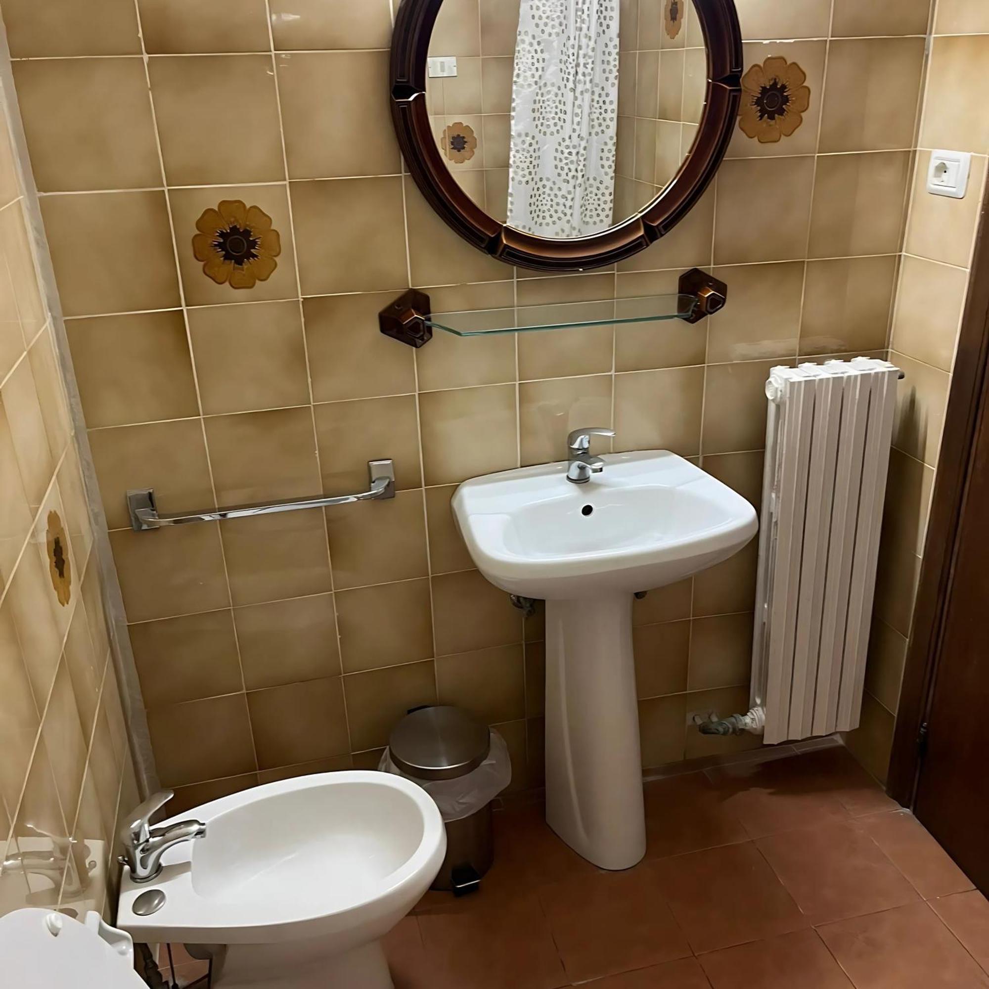 Locanda Il Pino Сан Джиминяно Екстериор снимка