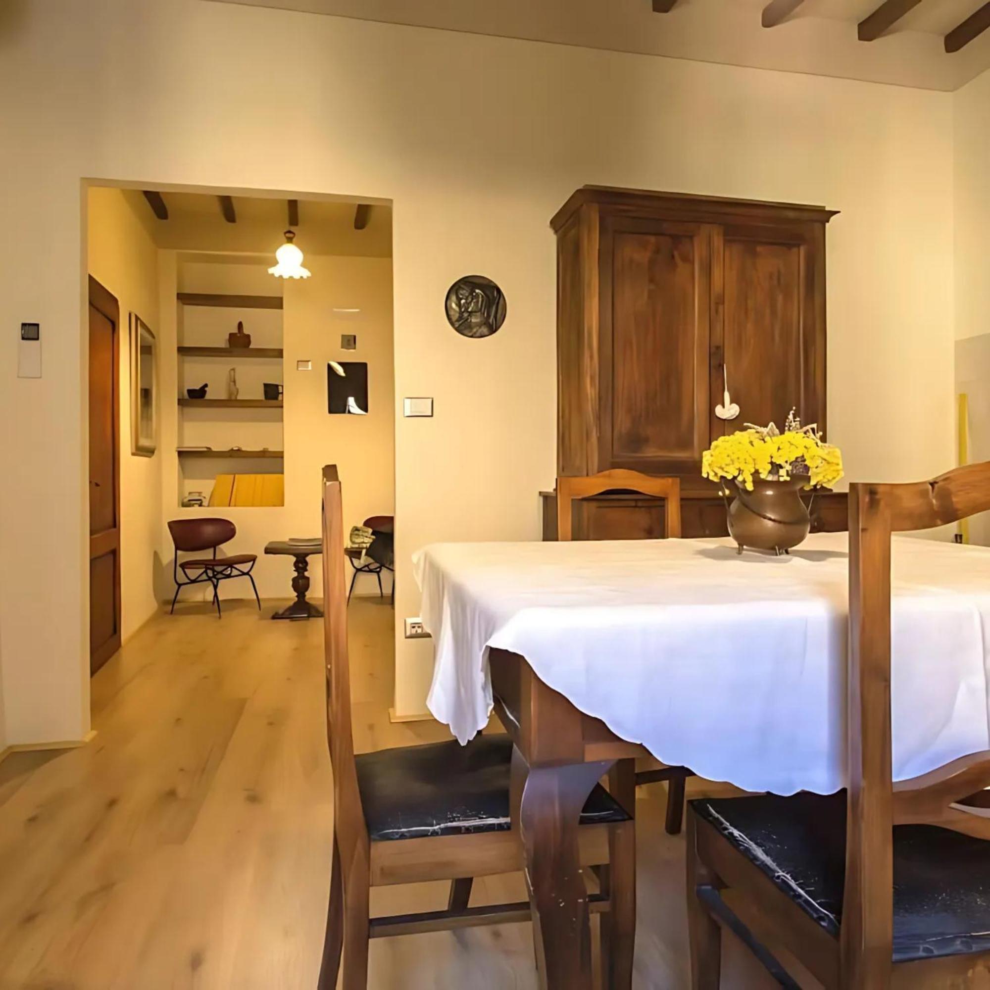Locanda Il Pino Сан Джиминяно Екстериор снимка
