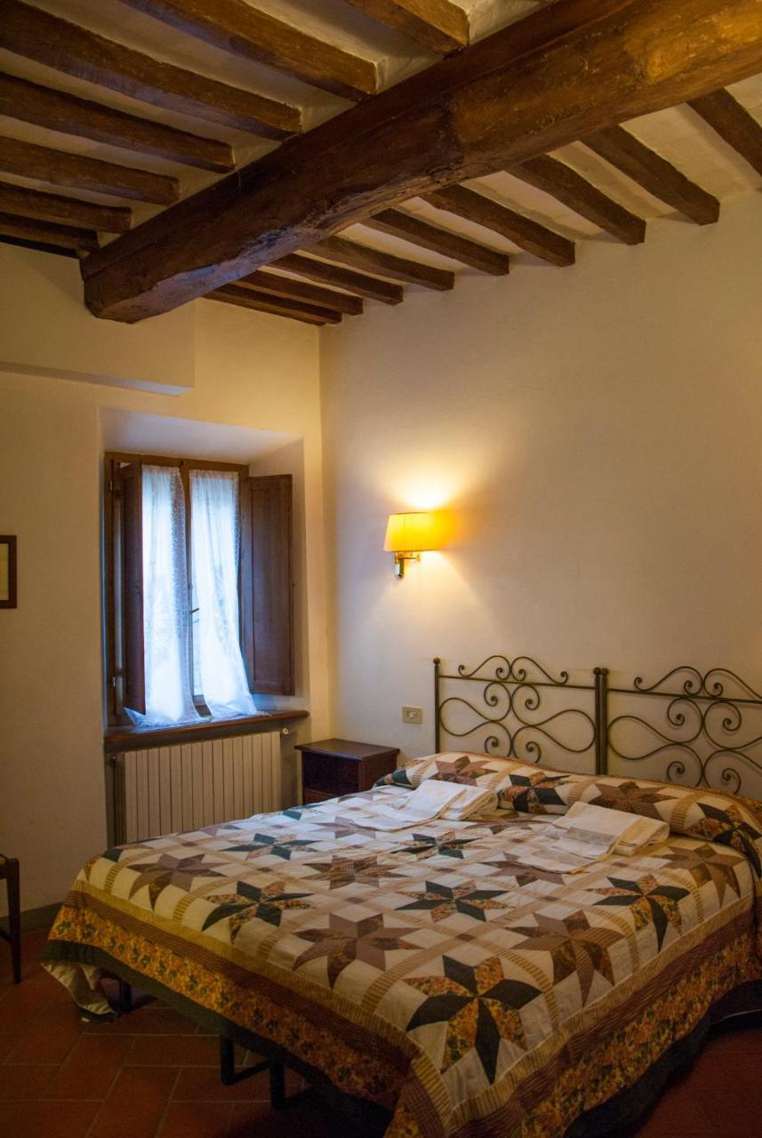 Locanda Il Pino Сан Джиминяно Екстериор снимка